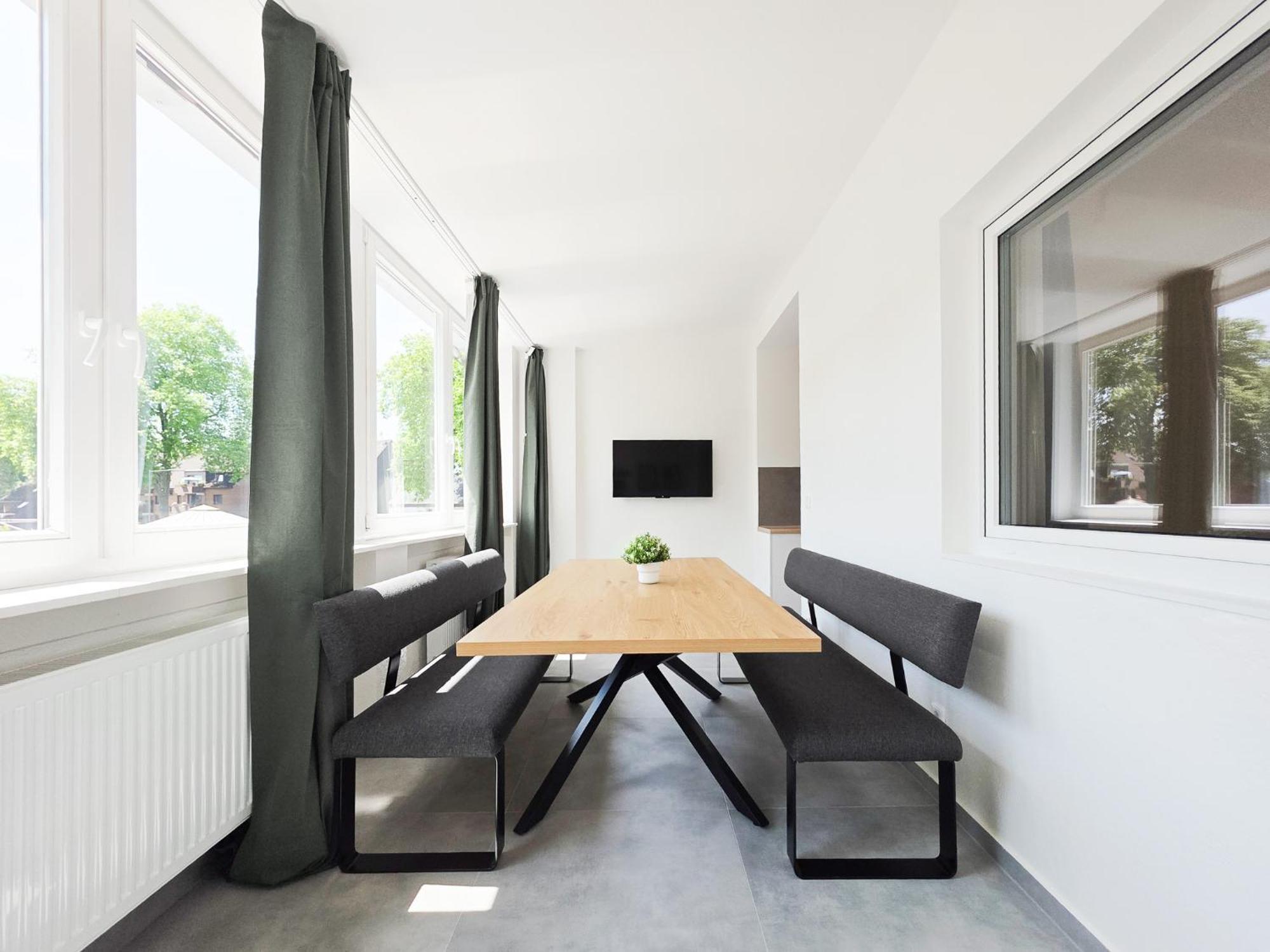 Tolstov - 3 - Kitchen - Dining - 25 Min To Messe Dus Düsseldorf