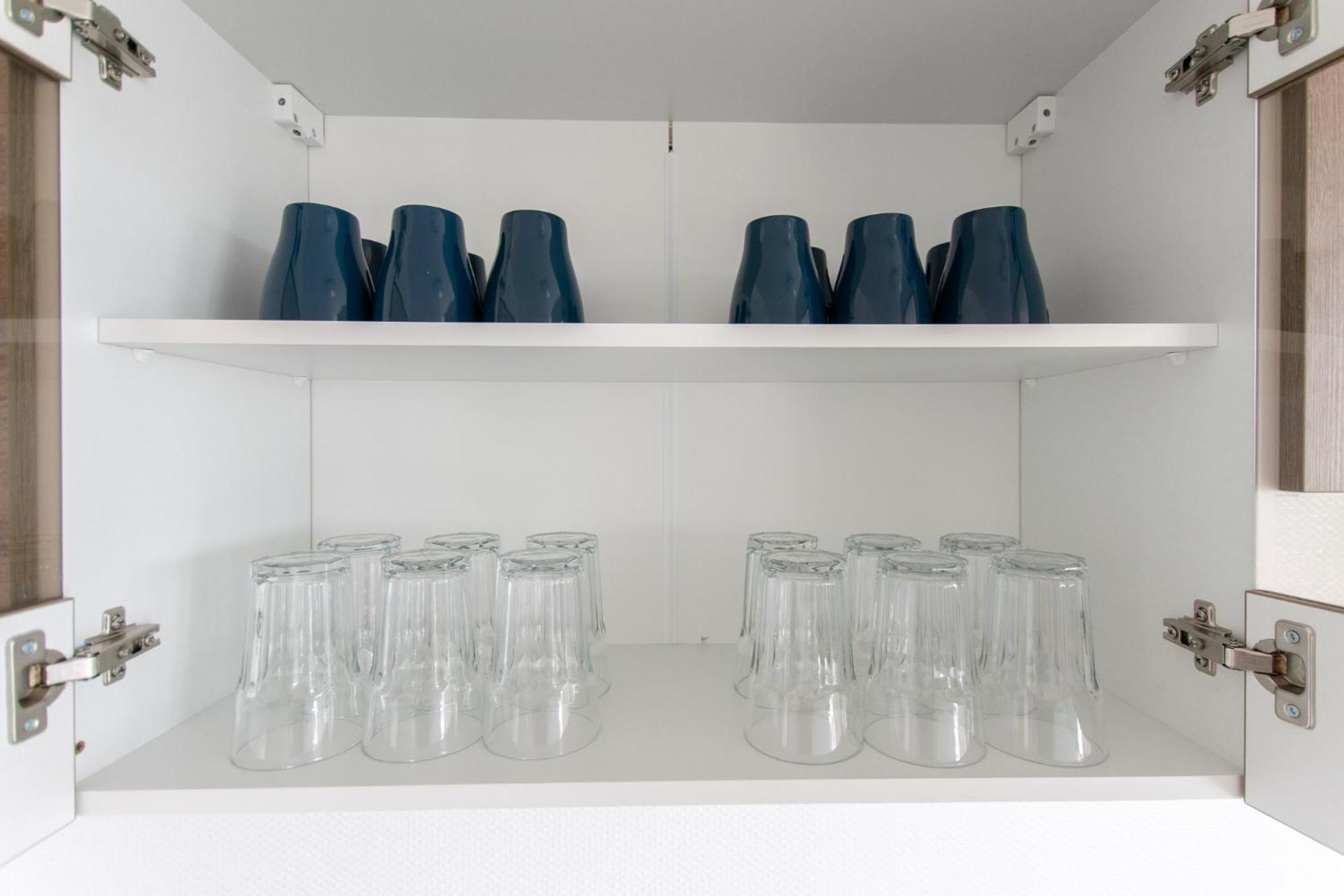 Tolstov - 3 - Kitchen - Dining - 25 Min To Messe Dus Apartment