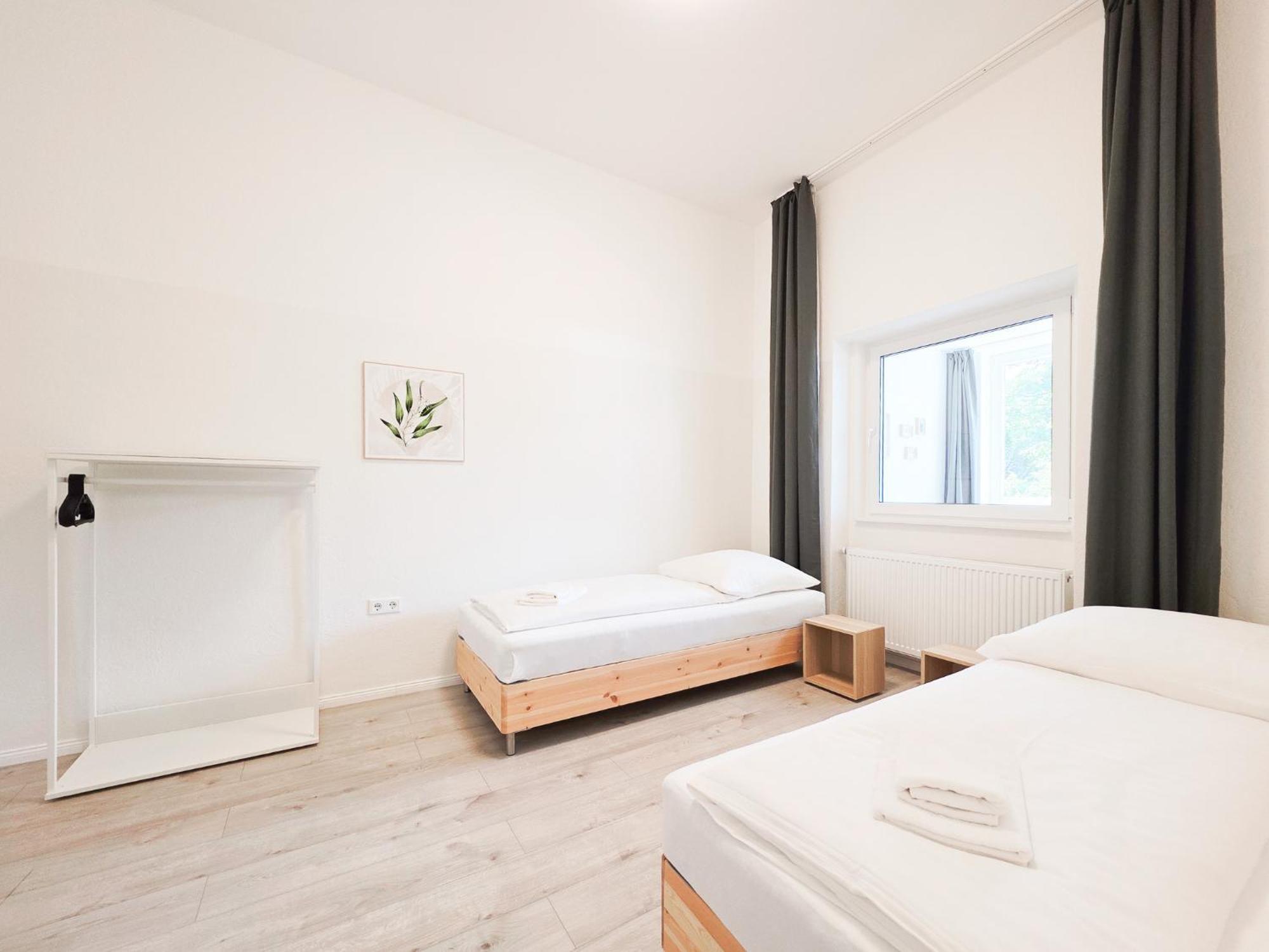 Tolstov - 3 - Kitchen - Dining - 25 Min To Messe Dus Dusseldorf