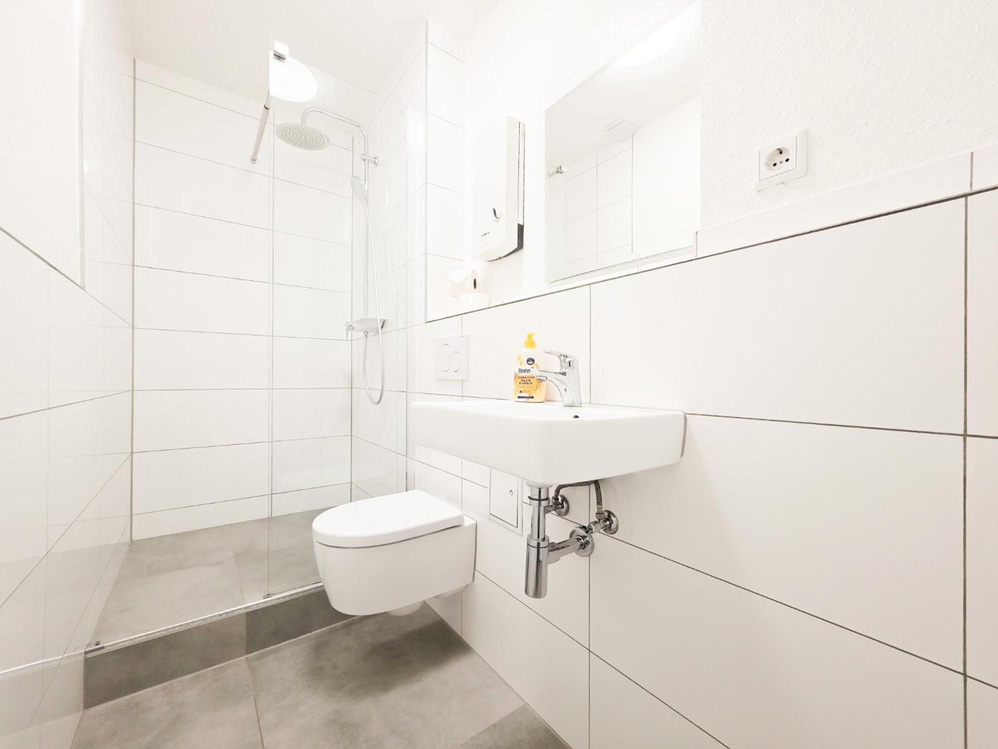 Tolstov - 3 - Kitchen - Dining - 25 Min To Messe Dus * Dusseldorf