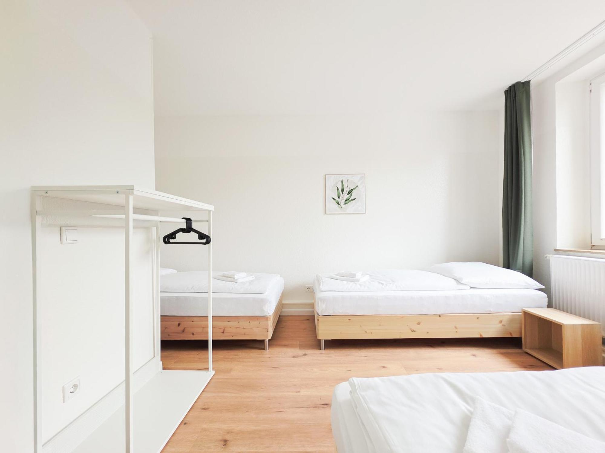 Tolstov - 3 - Kitchen - Dining - 25 Min To Messe Dus Apartment