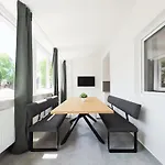 Tolstov - 3 - Kitchen - Dining - 25 Min To Messe Dus Düsseldorf