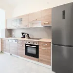 Tolstov - 3 - Kitchen - Dining - 25 Min To Messe Dus *
